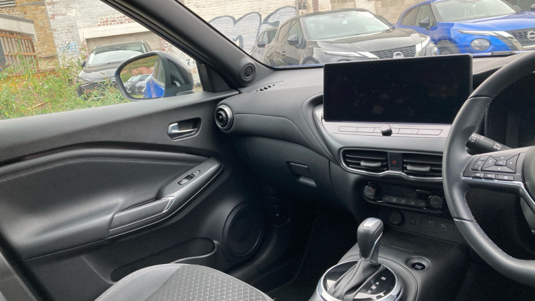 Nissan Juke 1.6 Hybrid N-Connecta 5dr Auto Hybrid Hatchback